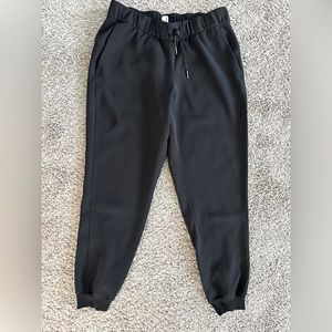 Lululemon On The Fly Jogger